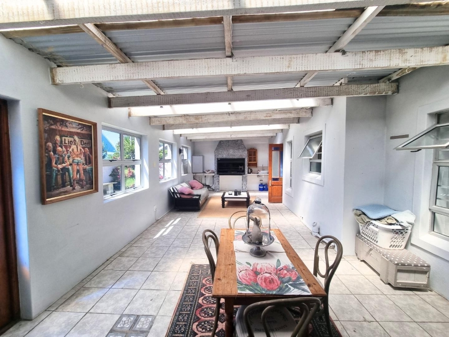 3 Bedroom Property for Sale in Sandbaai Western Cape